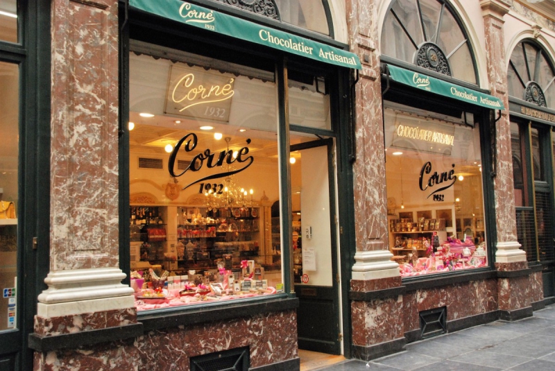 ecommerce-BRENON-min_chocolate_chocolaterie_shop_luxury_chic_gallery_brussels_belgium-558146